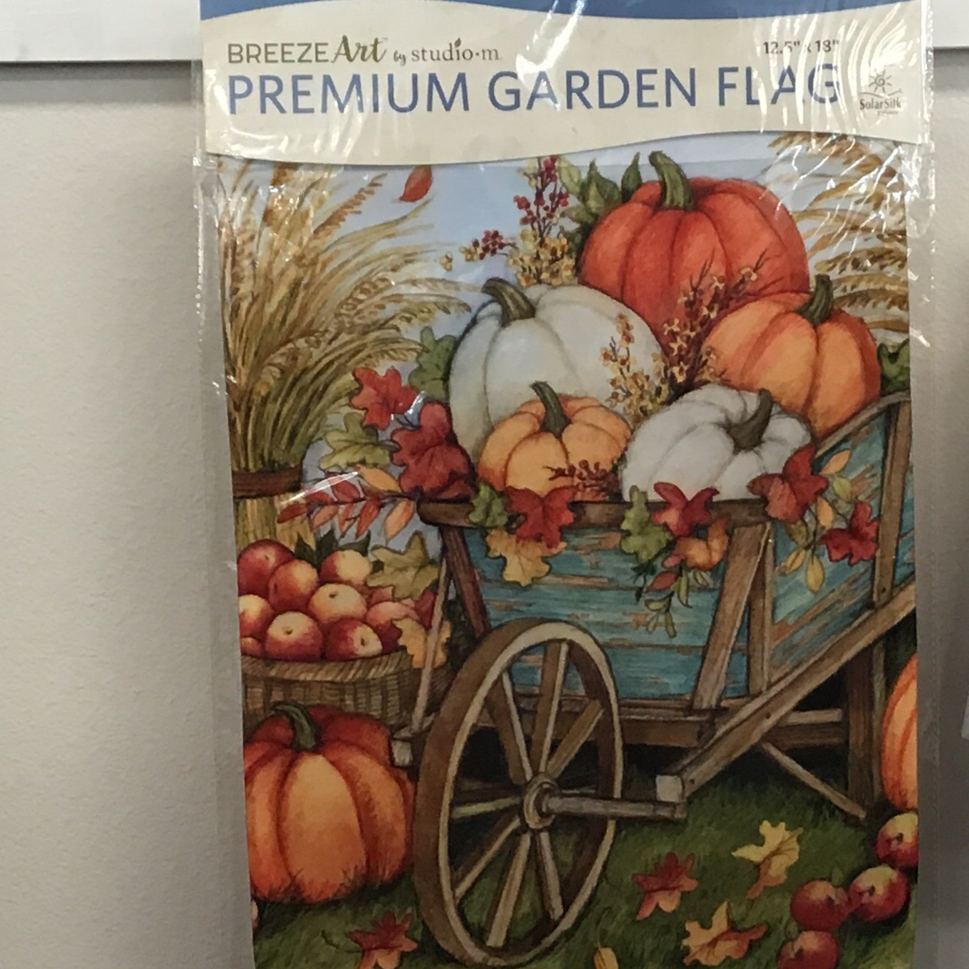 SM30111 - Pumpkin Wagon Garden Flag - | COMING HOME TO WACO